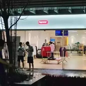 哪些潮牌抄袭,潮牌能够抄袭吗