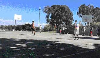 美国野球场的氛围真的好吗,美国野球场是正规场地吗