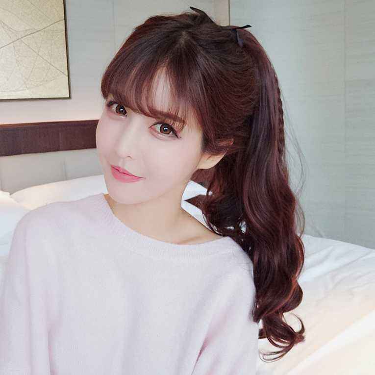 扎马尾的方法简单好看教程,扎马尾的正确方法不秃顶