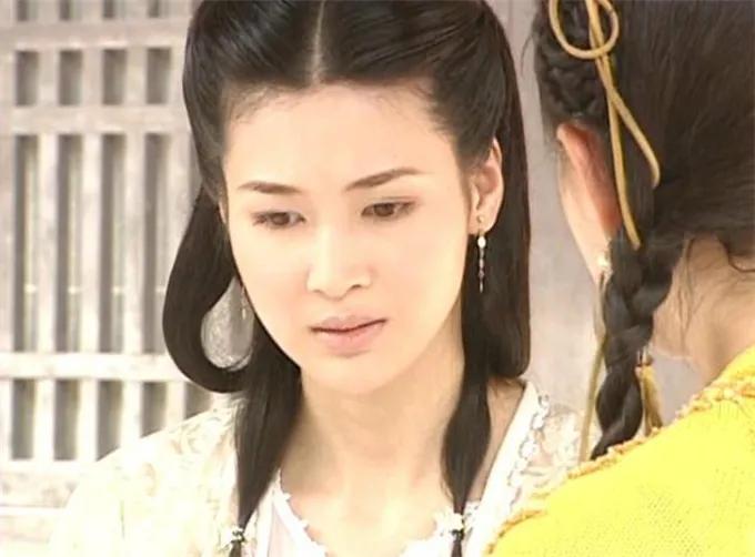 亮剑第一部女主角,亮剑中女人物