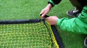 足球门安装步骤,便携式足球门安装教学