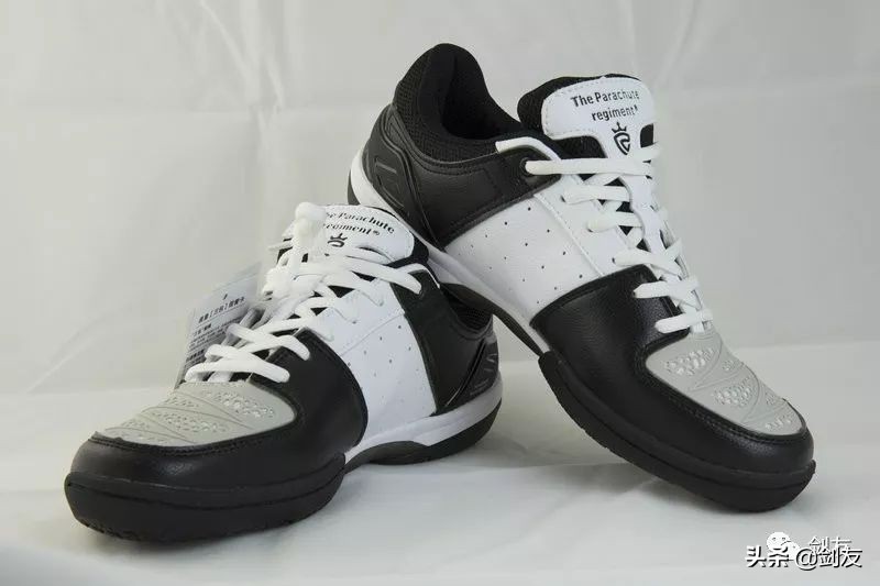 击剑鞋羽毛球鞋有什么区别,击剑鞋品牌