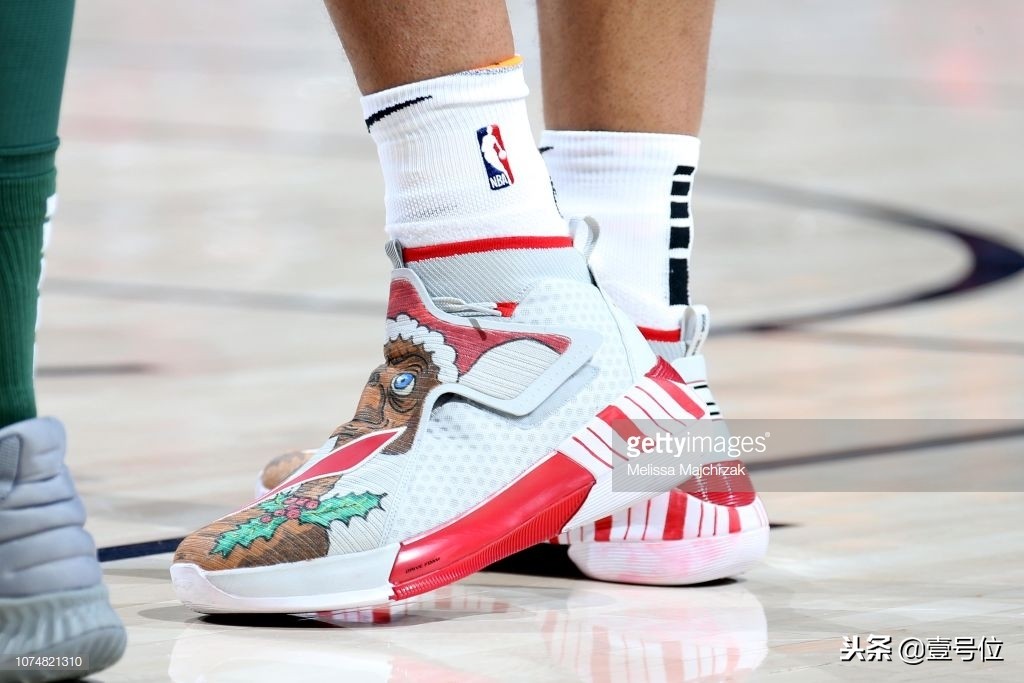 2018圣诞大战明星穿什么鞋,2018圣诞大战明星穿的球鞋