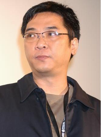 别揣测了，人家就是兄弟！20年了，你们这些观众也该出戏了