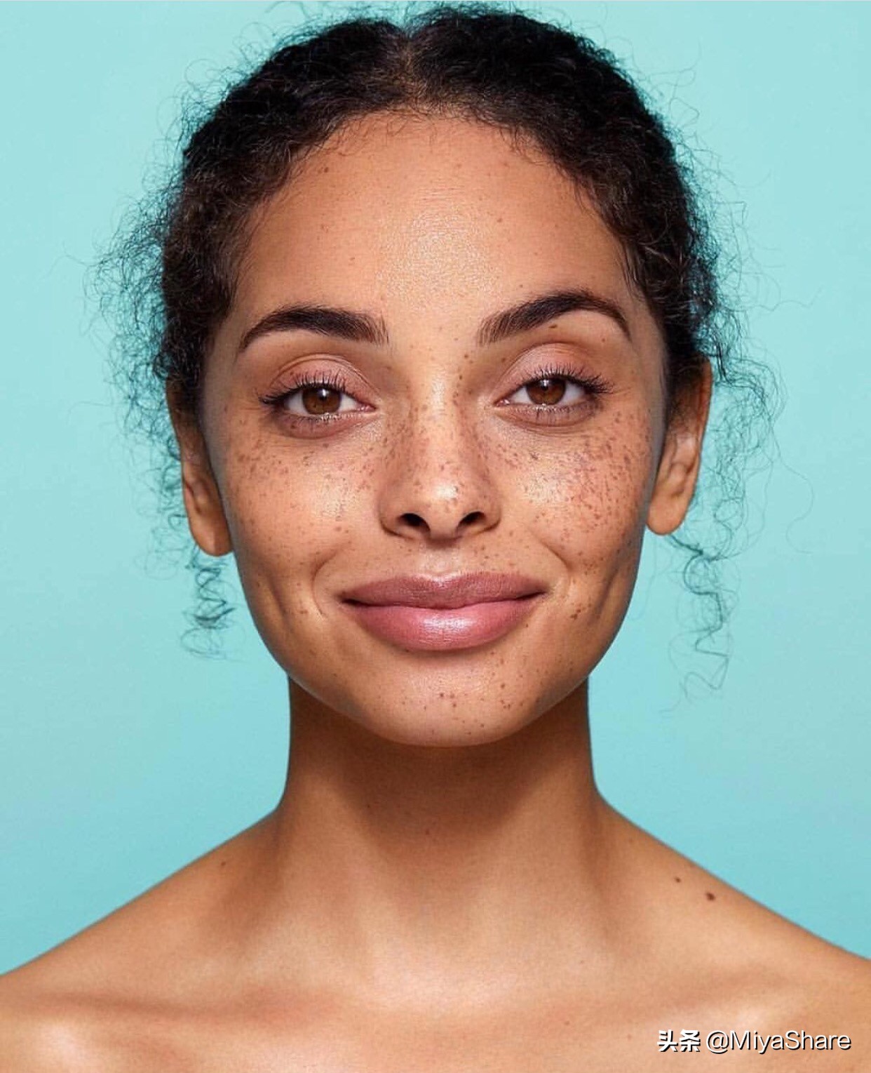 怎么用底妆不暗沉,上千粉底