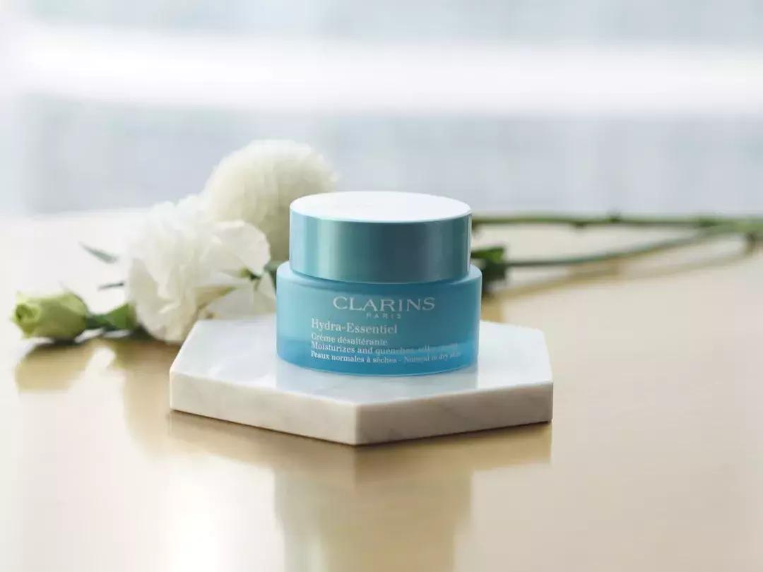 她们用了23年的保养品,她们用到空瓶的保湿单品