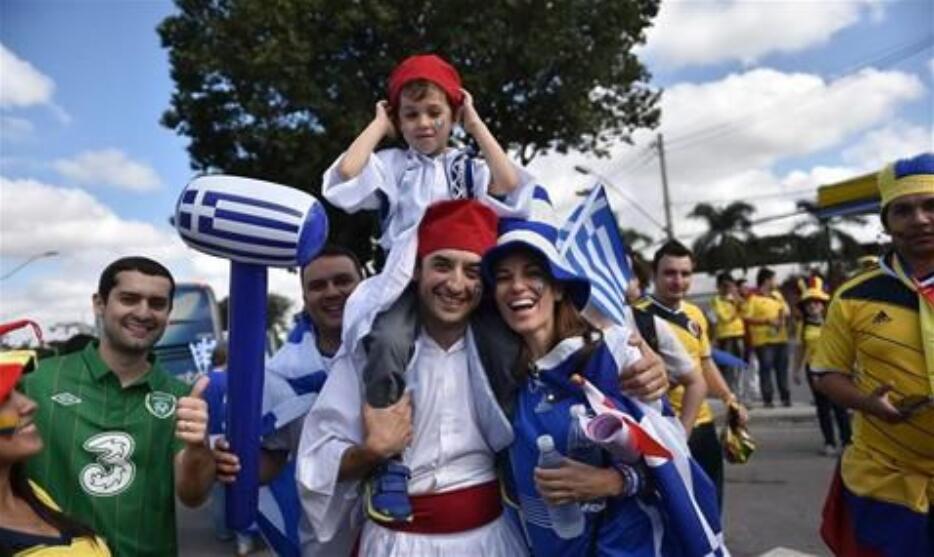 希腊国家破产后是怎么度过危机的,希腊破产了还是发达国家