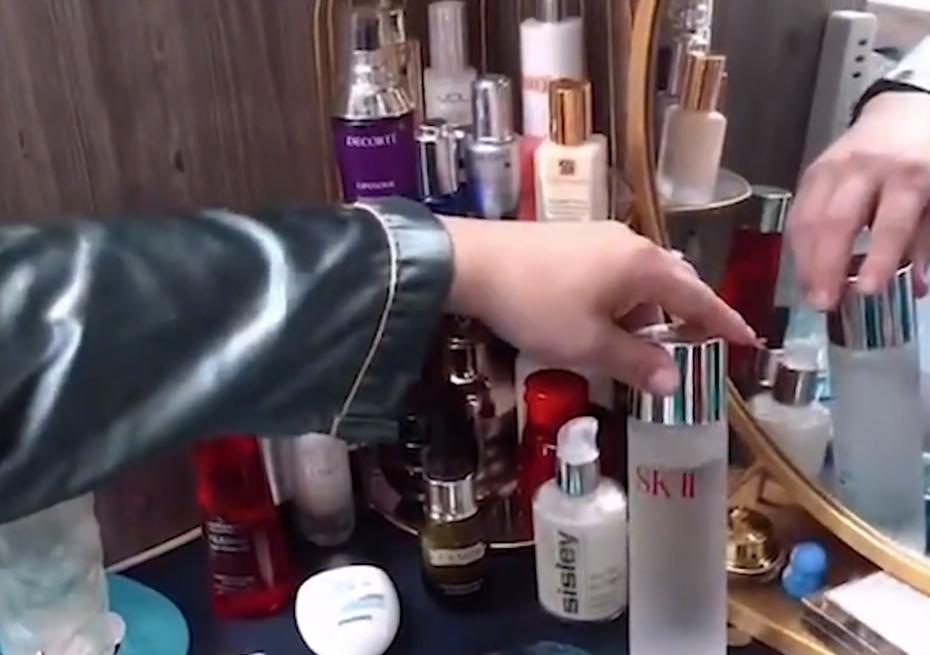 鍚夋灄鐢峰瓙闂濡囧寲濡嗗搧浠锋牸,鐢峰瓙绐佺劧闂瀛愬寲濡嗗搧浠锋牸