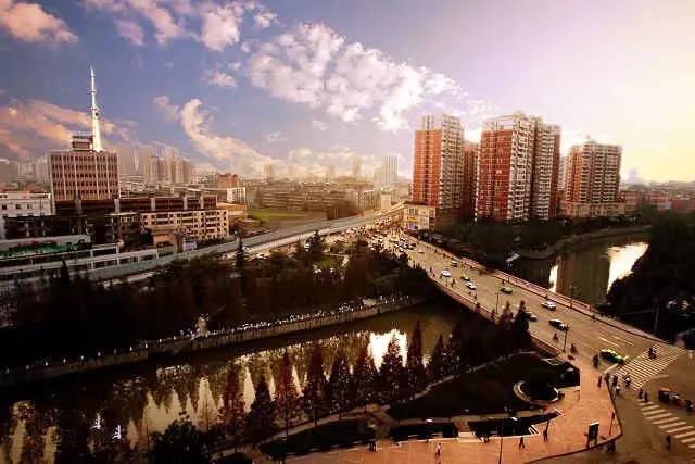 「老成都」“石牛粪金,五丁开道”的故事,暗藏了一个大秘密