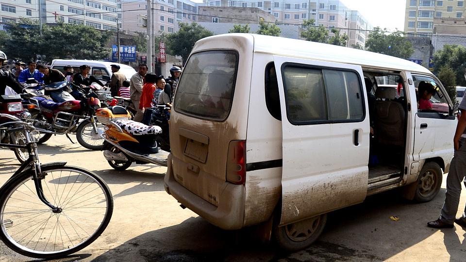 面包车私改车型人货混装怎么处罚,面包车客货混装改装扣几分