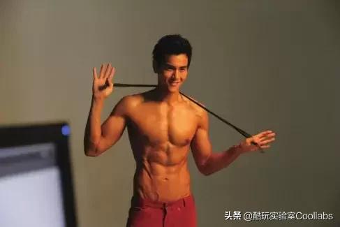 *拍偷**、性暗示、*养包**…健身房的1.5万亿生意究竟是什么?