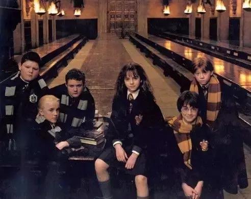 霍格沃茨校园生活,霍格沃茨男女版