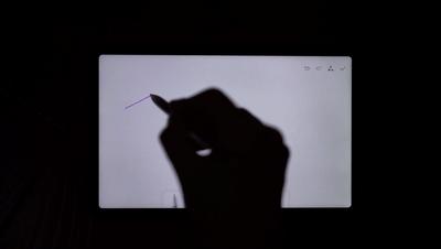 一笔2K四扬声6WIFI八核十寸屏