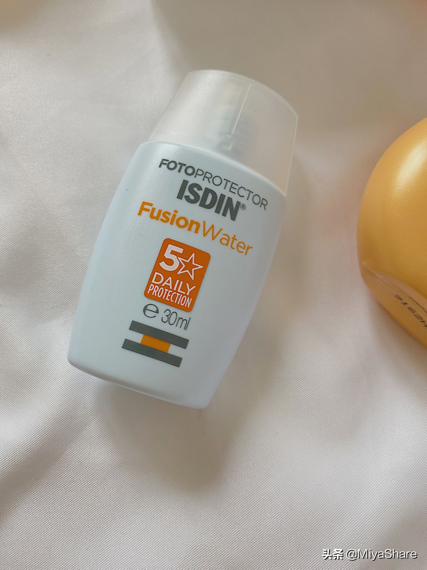 欧珀莱和黑胶带防晒霜测评,欧珀莱隔离防晒乳测评