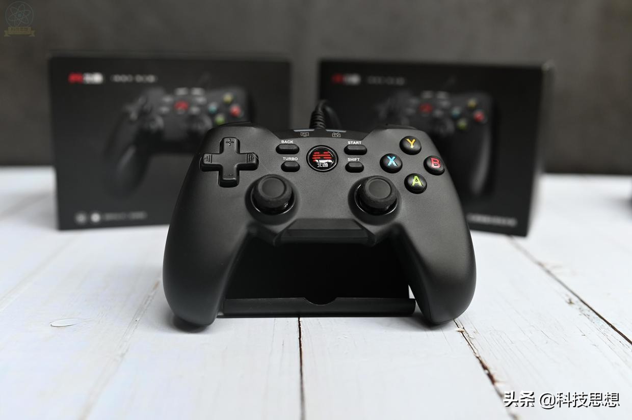 北通蝙蝠4游戏手柄上手体验,北通蝙蝠4手柄