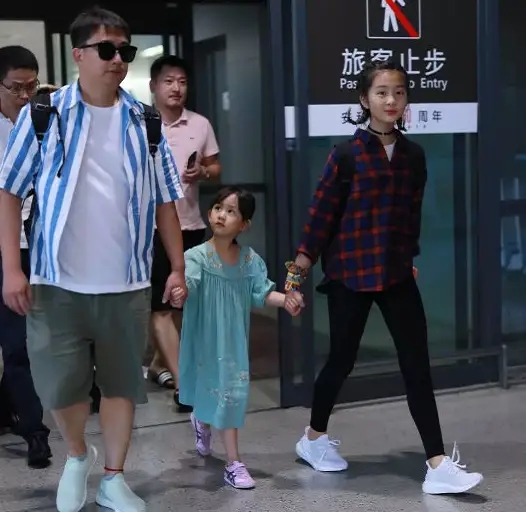 14岁黄多多全部照片,14岁黄多多登时尚杂志