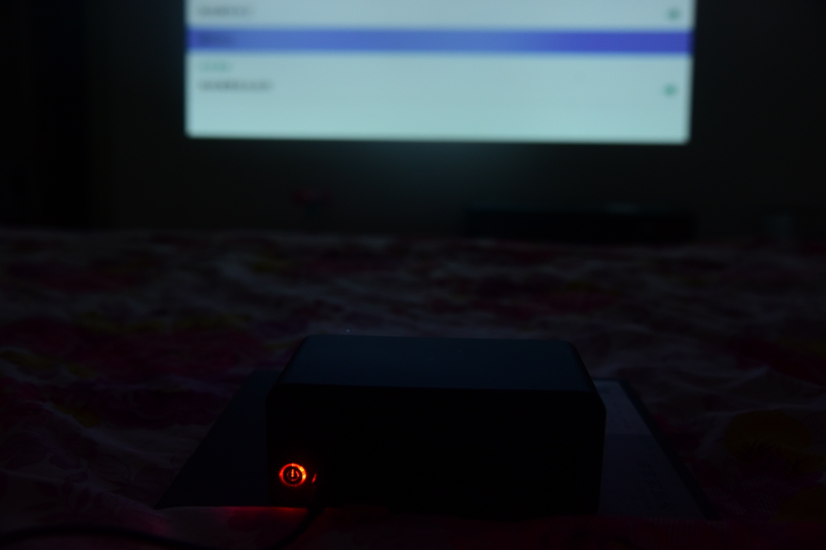 新款家用投影仪高清小型便携投影,口袋智能微型投影仪