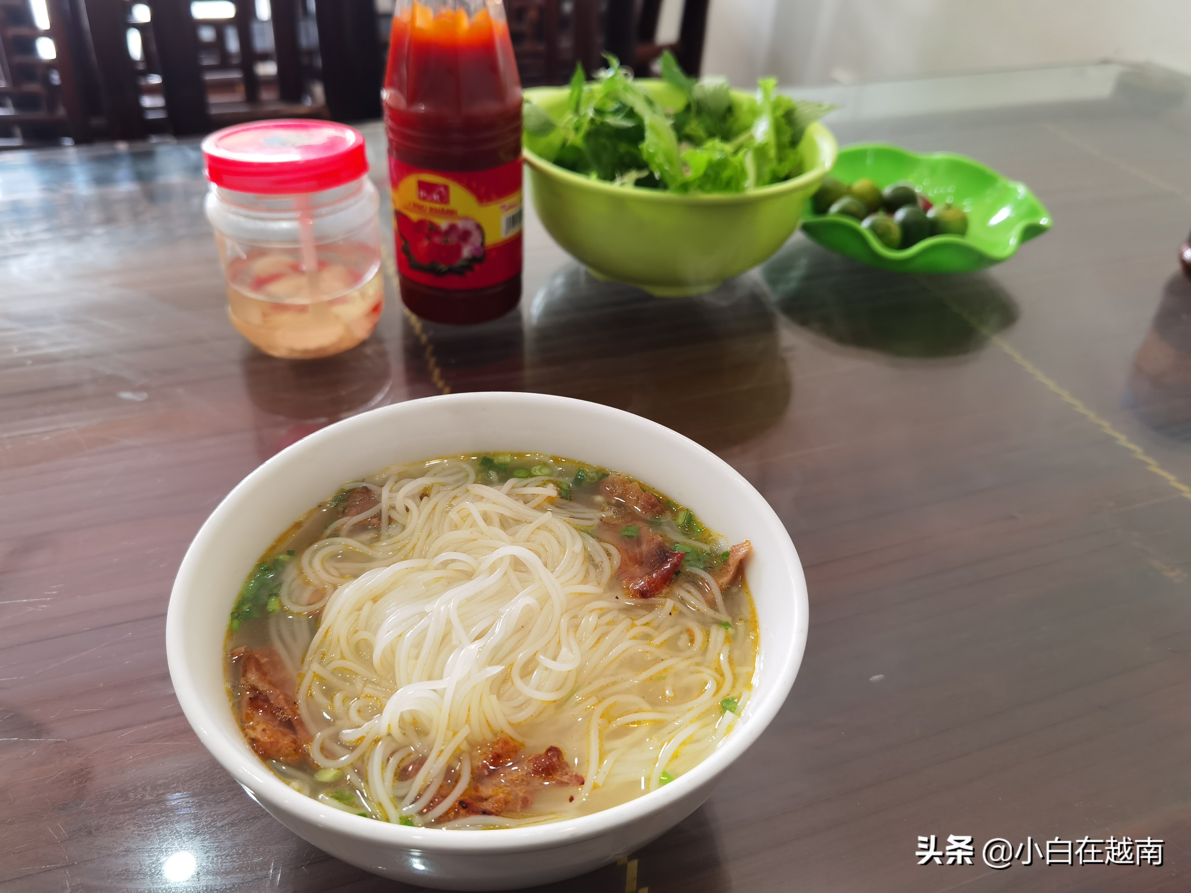 2.5万VND的越南早餐