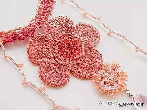 毛线钩精致的饰品,毛线钩织成品小玩意