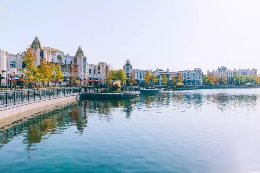 不出国门也能一站式打卡,不出国门也能度假