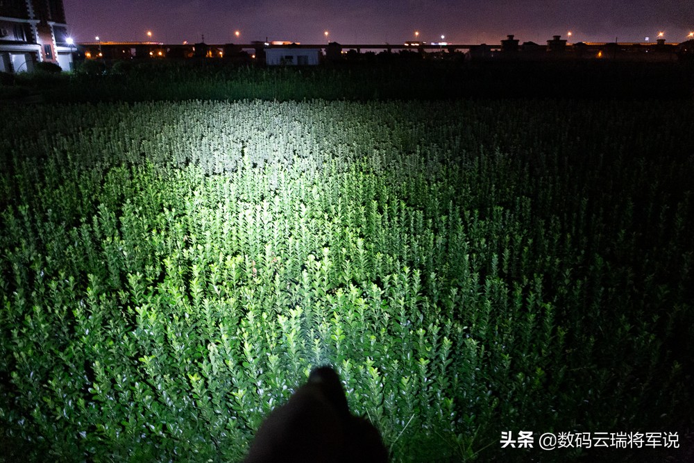 纳拓雷鸣手电筒ip4-6和ip1-3,纳拓户外强光手电筒结构