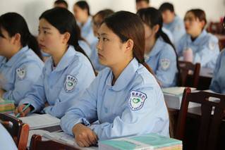 世界首家迪士尼开放了吗,全球首家重新开放迪士尼