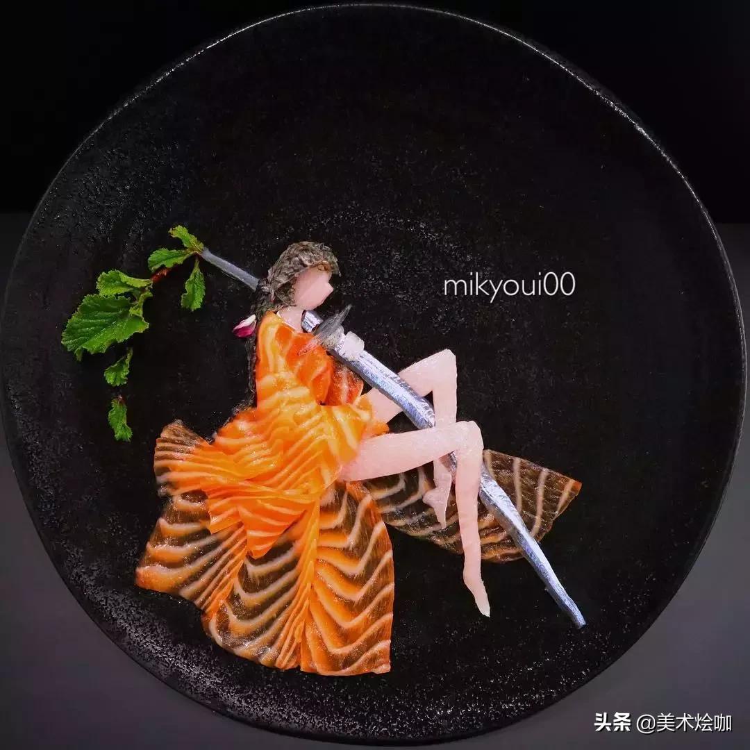 这是家里有矿吗,用三文鱼作画也能美到爆