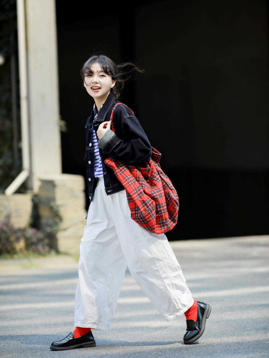 一衣多穿牛仔外套的n种搭配思路,牛仔外套怎么搭配这样穿准没错