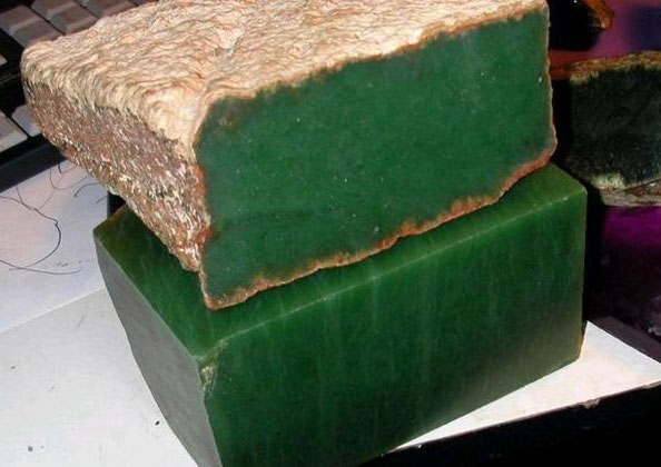 玛纳斯中华碧玉园里面有啥,稀世罕见绝品和田玉奇石欣赏