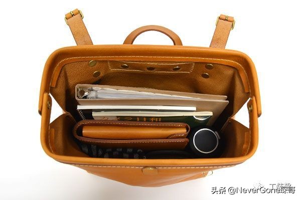 高颜值双肩包90分,20款好看又实用的女士双肩包推荐