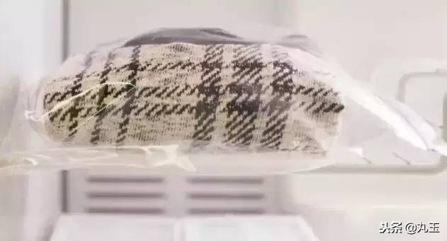 化妆包有塑料味怎么办,化妆包里要有哪些东西