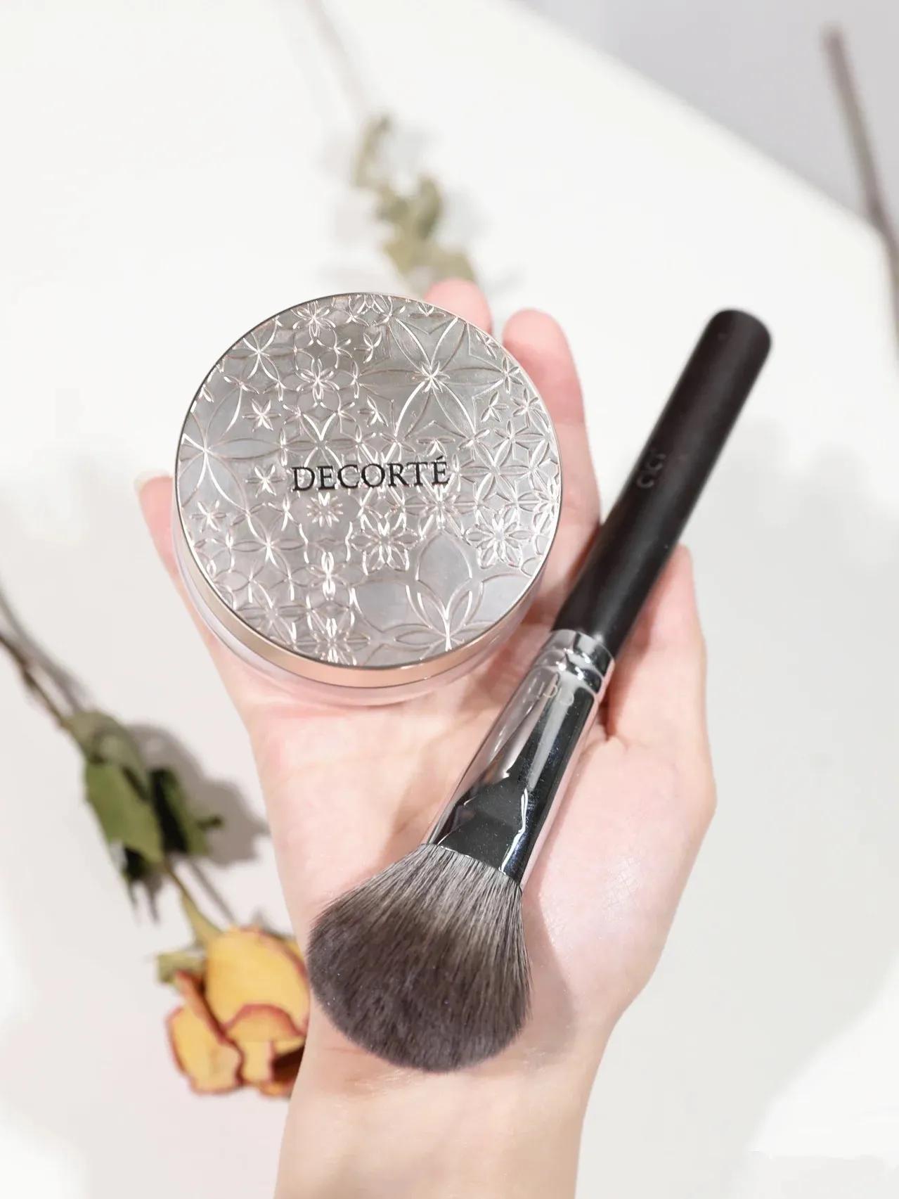 终于找到清透持妆底妆了！不贵却不输大牌，吃土也要囤3、5件