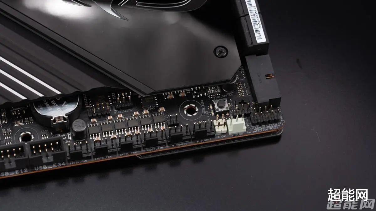 rogmaximusz690extreme主板,华硕rogmaximusz790主板