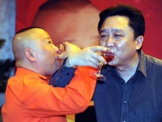 于谦50大寿郭德纲送礼,郭德纲于谦经典写诗