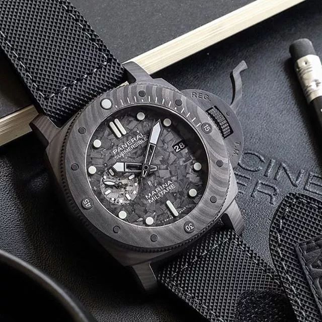 戴天梭力洛克开什么车,戴天梭表开大众车