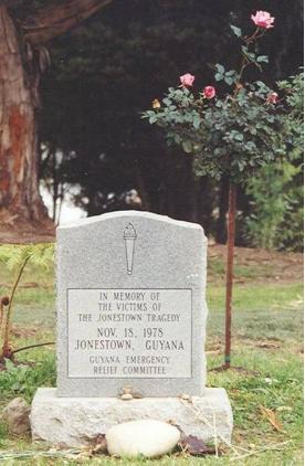 遇难人数仅次911事件美*教邪**酿最大集体自杀案