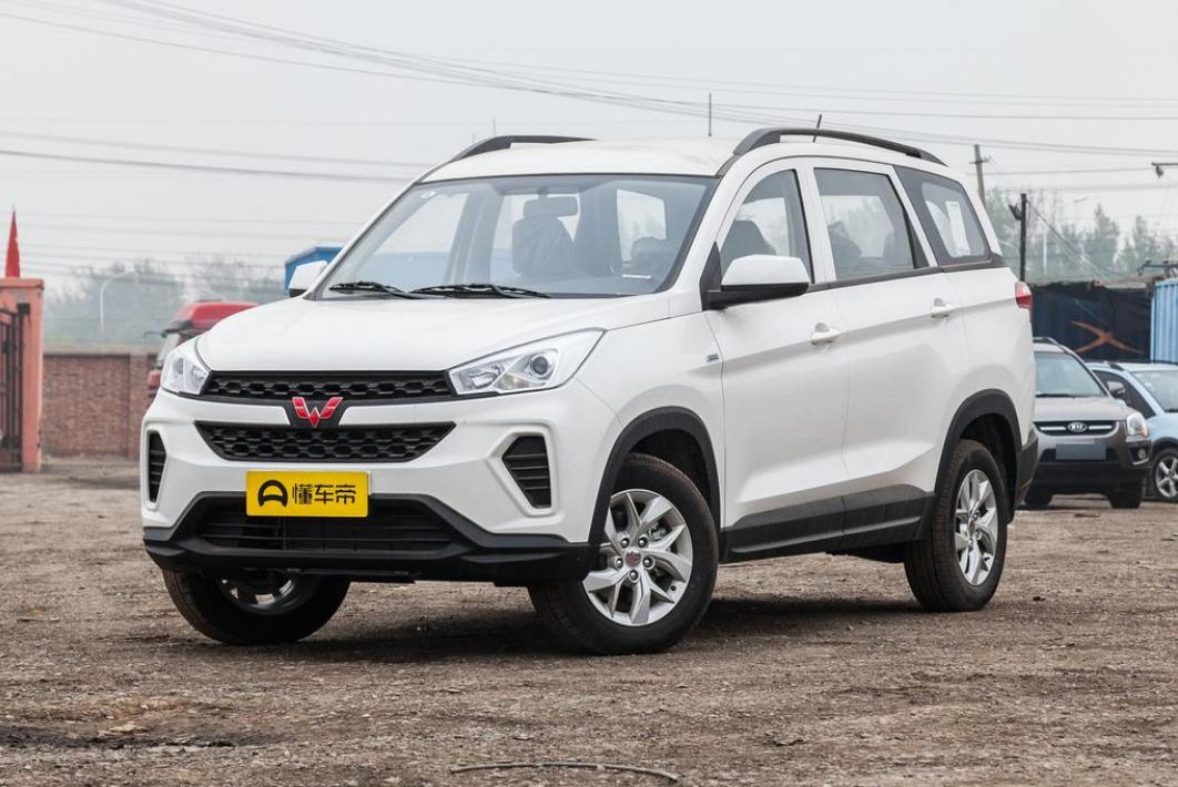 五菱宏光经典款国六1.5,五菱宏光经典款国六1.5测评