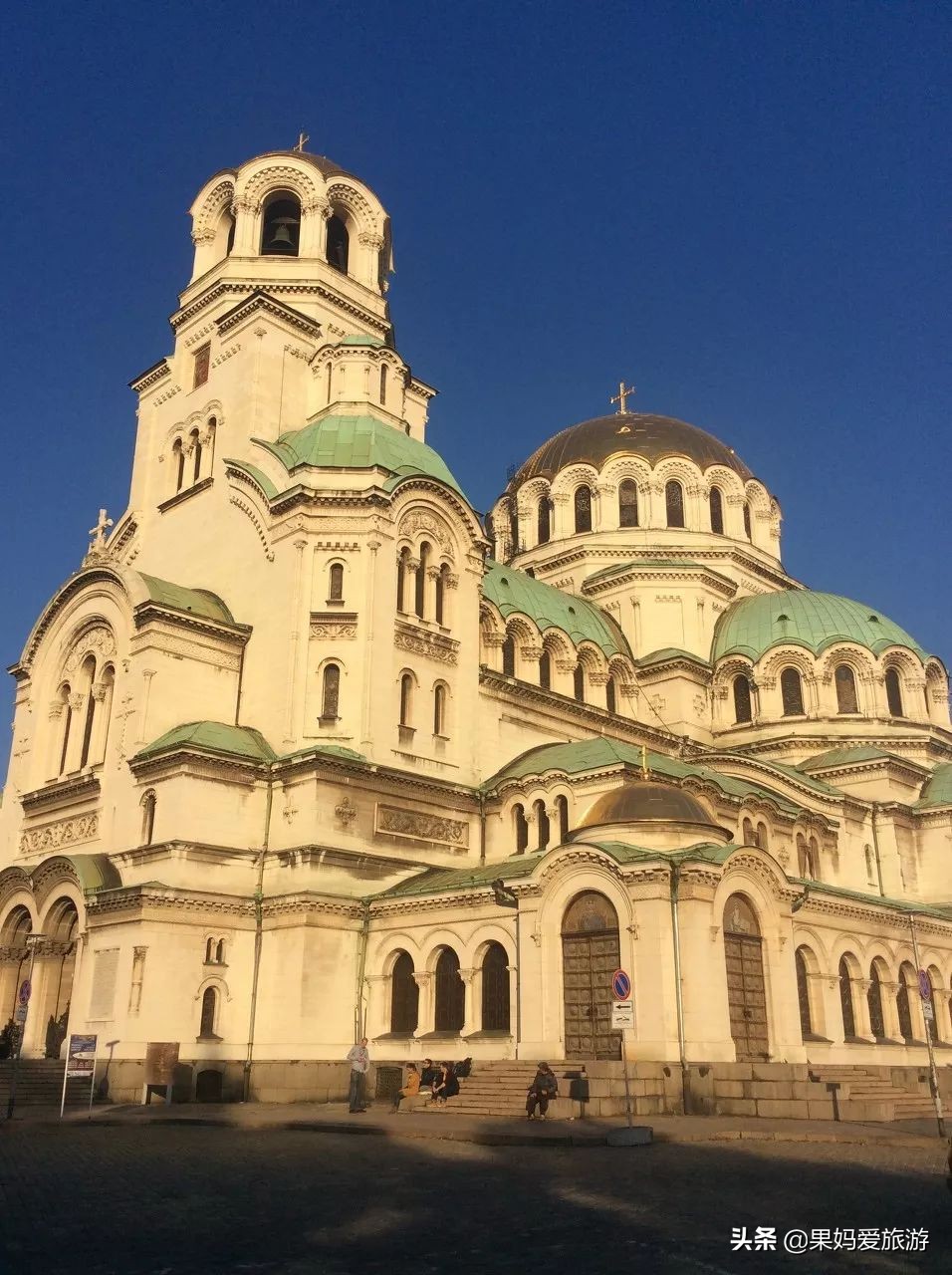 这8个国家格调高消费低,攒点小钱,带上白本说走就走