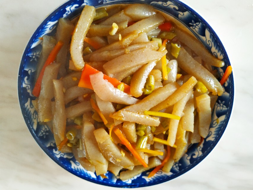 魔芋豆腐皮炒泡菜怎么做好吃,魔芋泡菜饭好吃简单