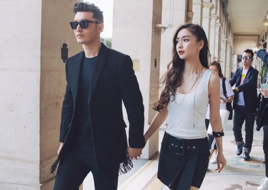 杨颖黄晓明最开始照片,杨颖靠黄晓明火的前后