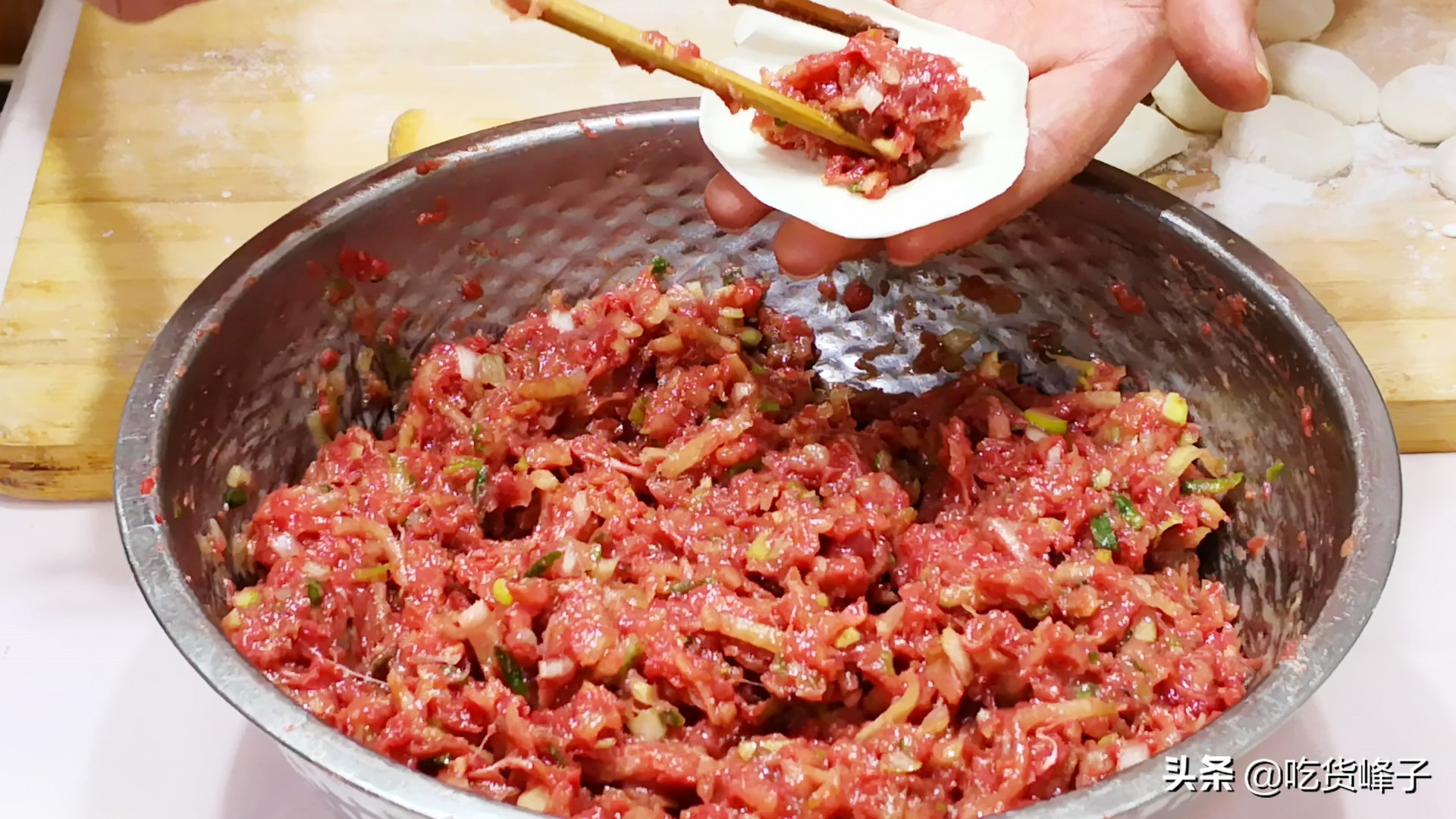 调肉馅饺子时，记住“3放3不放”，肉香十足味道正，多汁没腥味