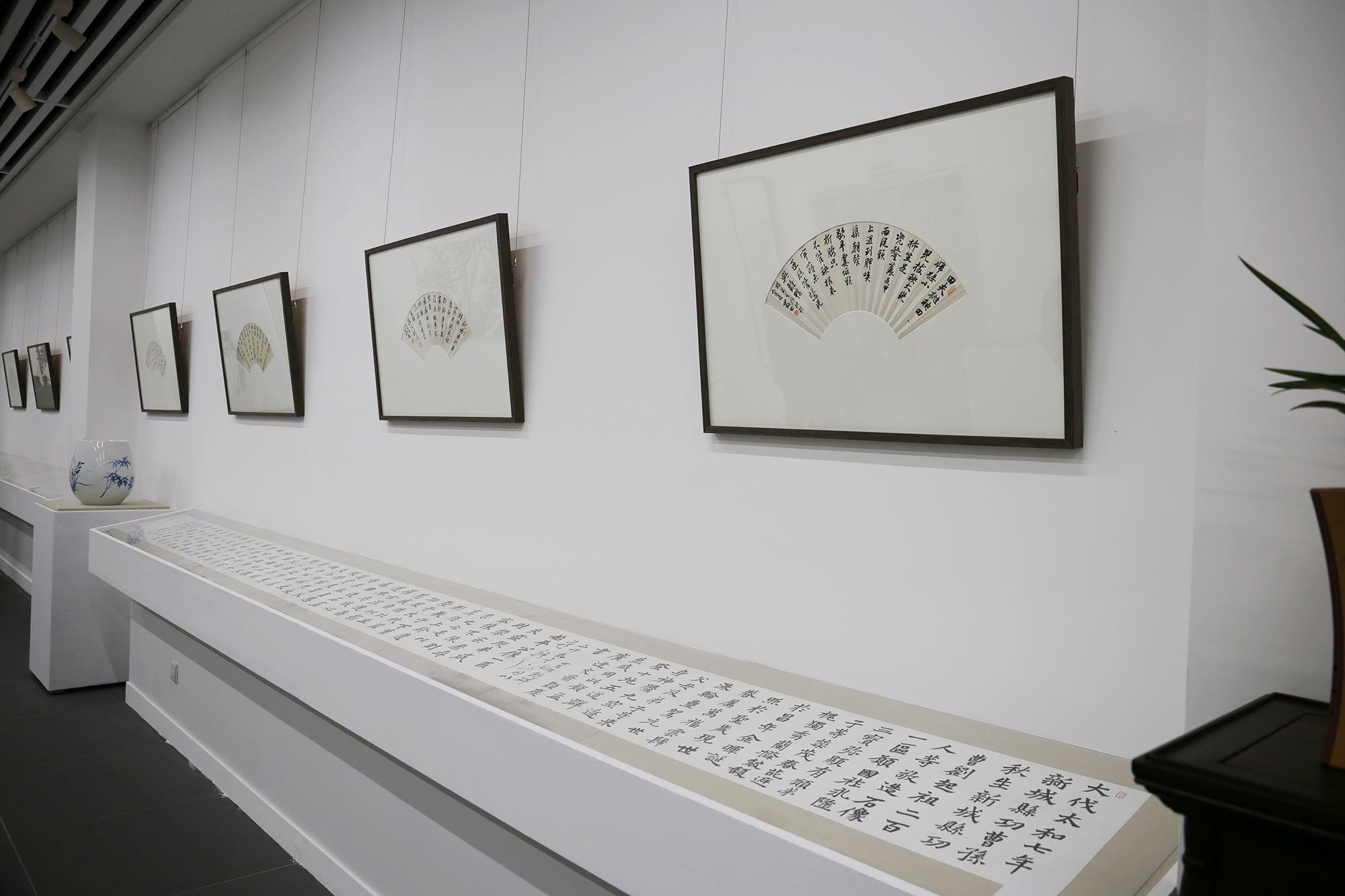 文华千载耀海城,翰墨飘逸醉临溟——张世刚艺术馆开馆