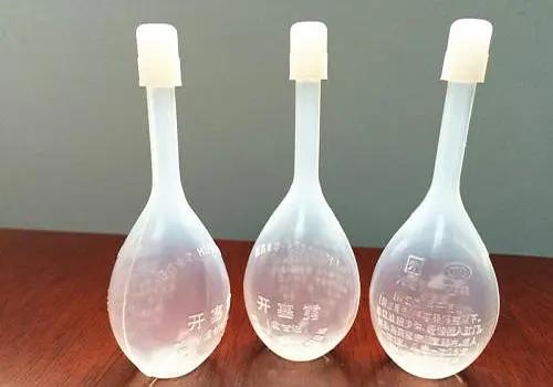 比熊去泪痕哪款牌子狗粮比较好,比熊吃什么牌子狗粮才没有泪痕