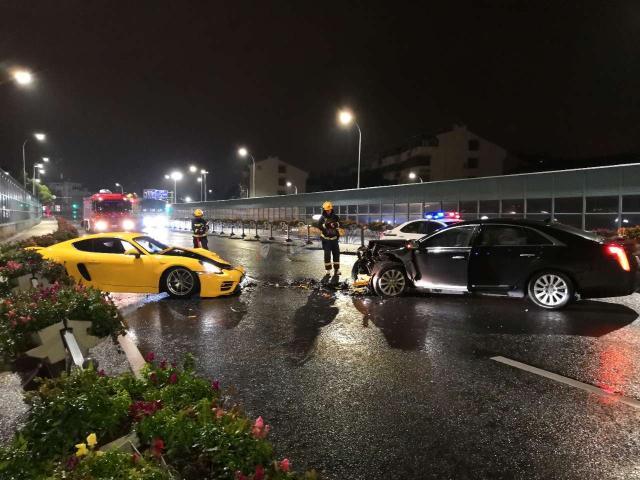 撞到豪车倾家荡产,出大事撞到豪车不至于倾家荡产