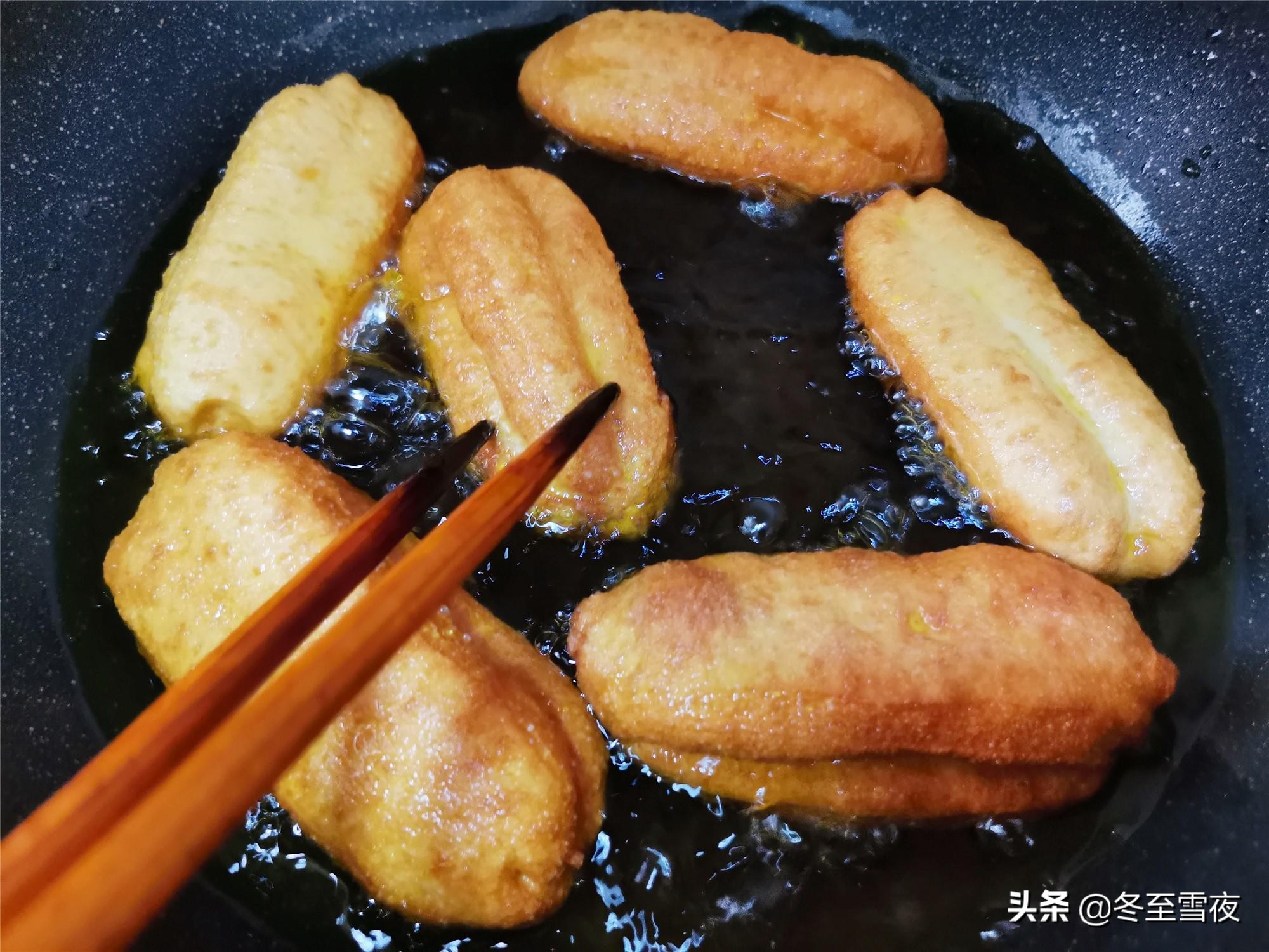 用牛奶鸡蛋做油条的新做法和配方,鸡蛋牛奶油条的做法简单香甜酥脆