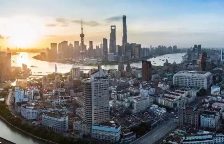 为什么富豪都玩艺术品,金融和地产哪个更有前途