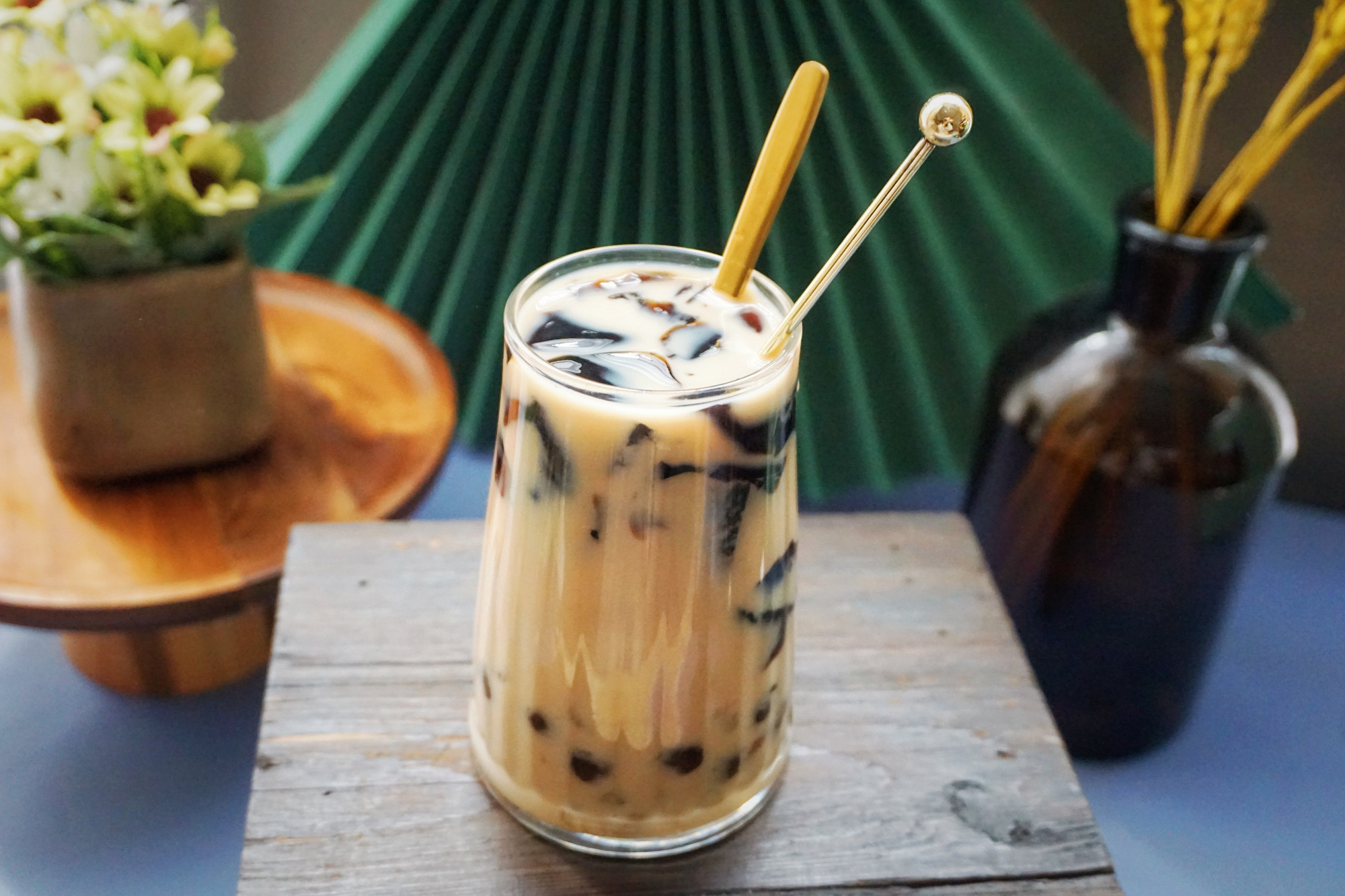 红茶和奶精自制奶茶,用纯牛奶做奶茶不用红茶不用茶叶