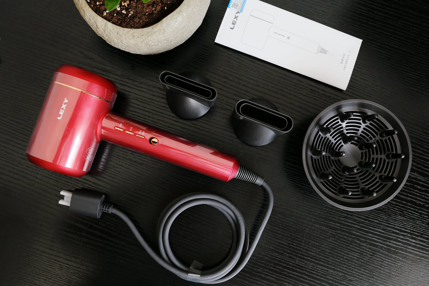 戴森dyson supersonic 吹风机hd08 (戴森吹风机和莱克涡扇吹风机对比)