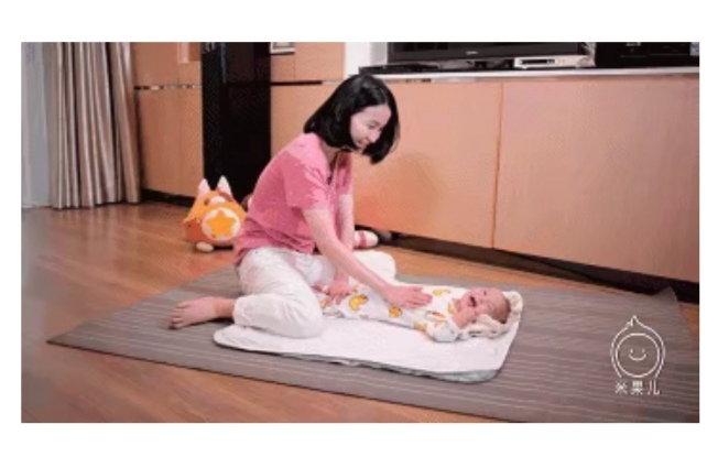 宝宝睡觉不踏实该怎么办呢,宝宝睡觉不踏实该怎么办