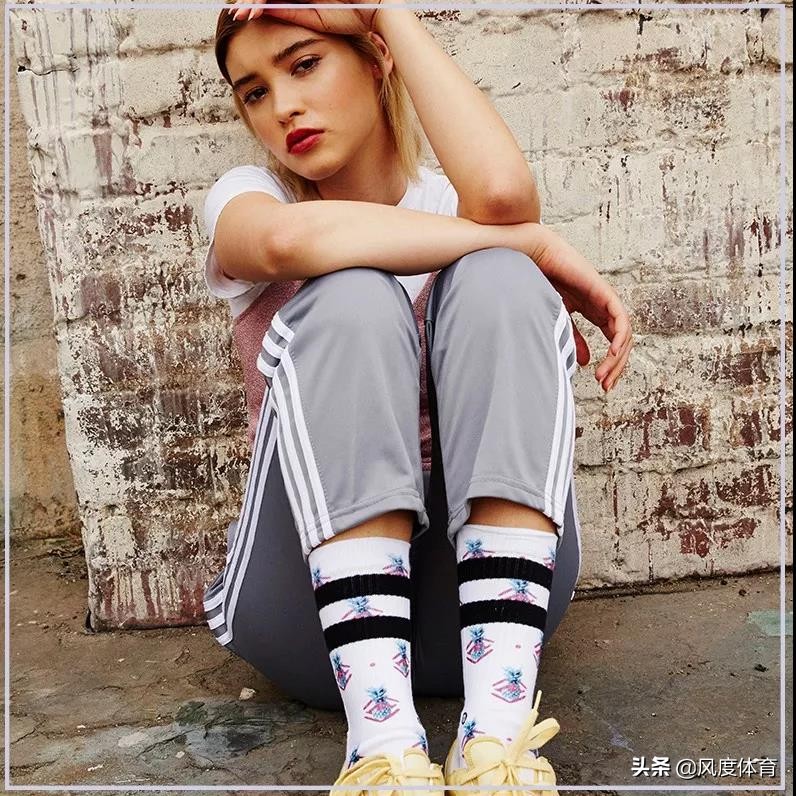 高中男孩穿的运动袜,女生穿运动袜